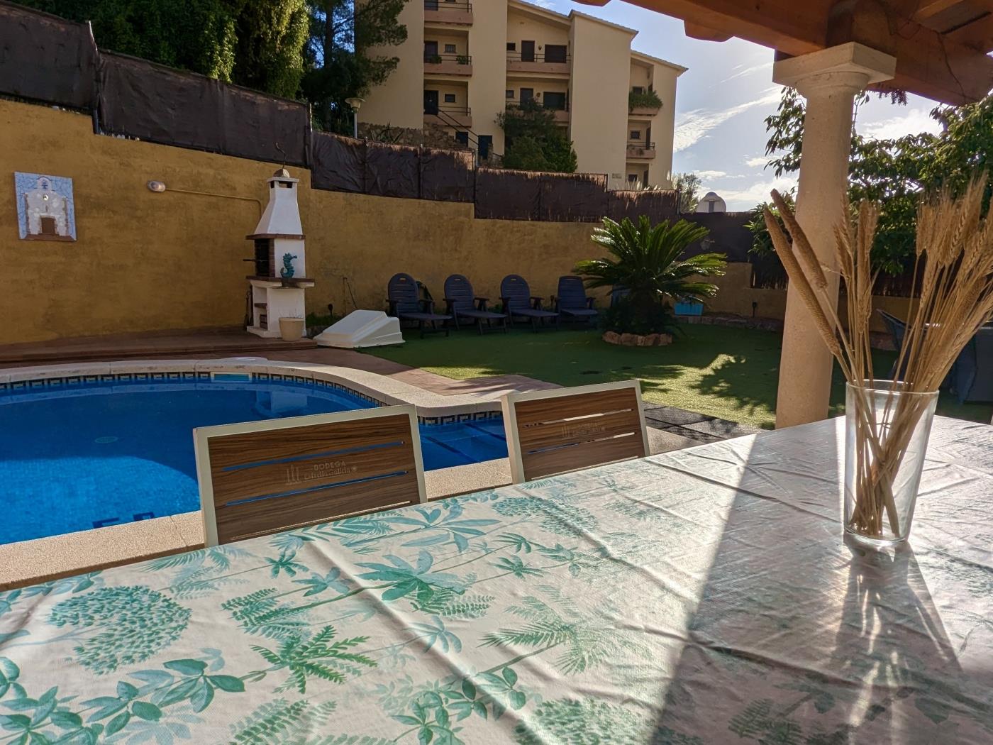 Live the Mediterranean Charm: Home with Pool in Tossa de Mar in Tossa de Mar