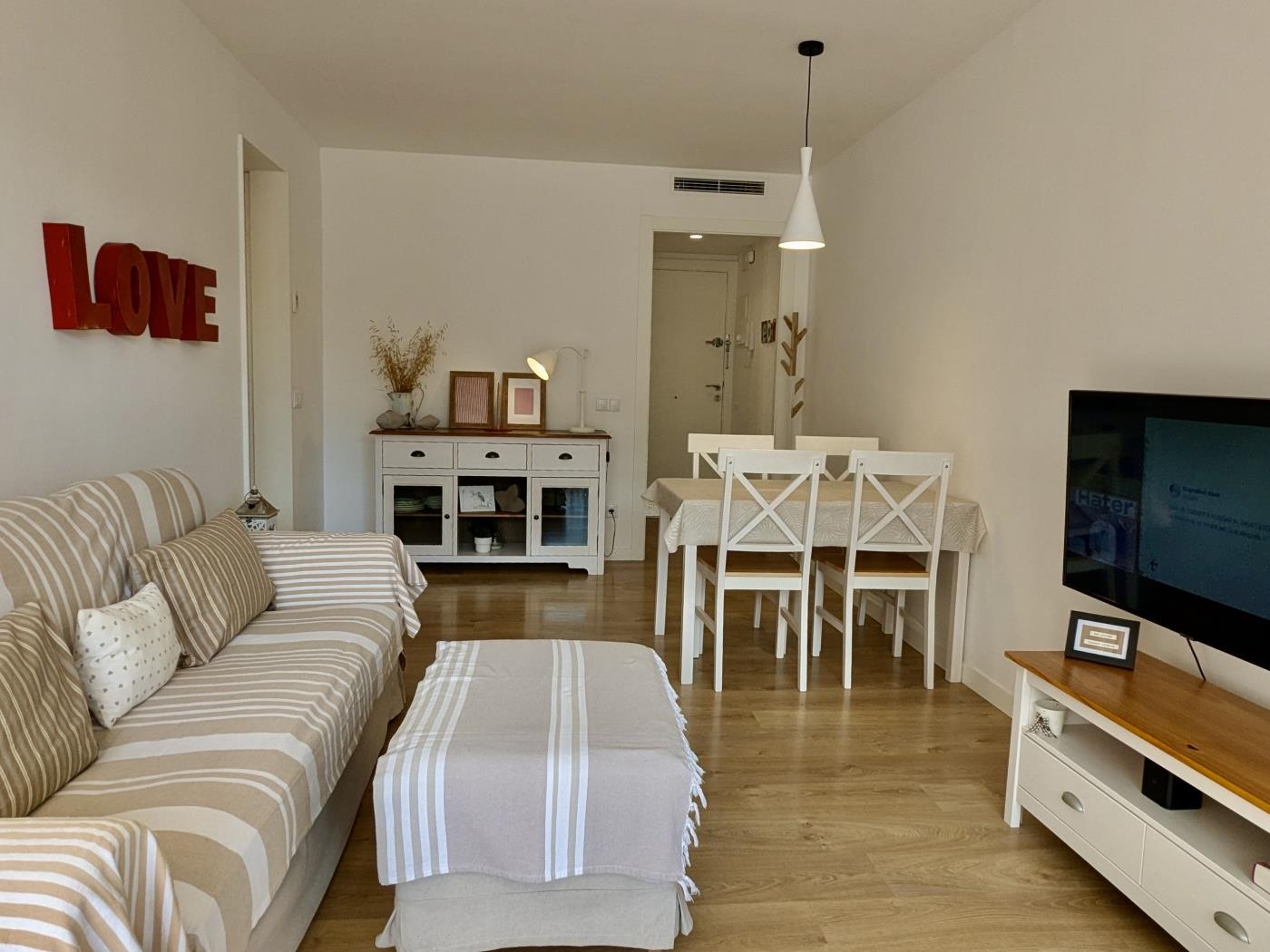 Discover Tossa de Mar! Apartment with Parking and All the Comfort in Tossa de Mar