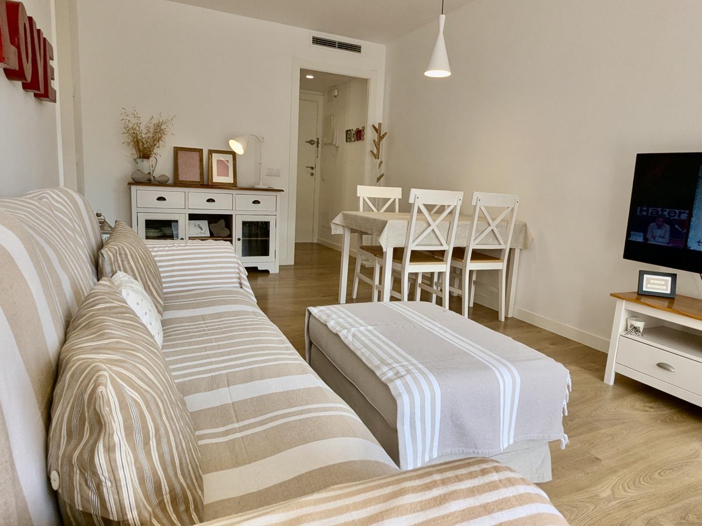 Discover Tossa de Mar! Apartment with Parking and All the Comfort in Tossa de Mar