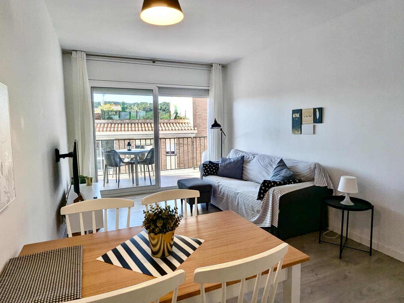 Discover Tossa de Mar! Apartment with Parking and All the Comfort in Tossa de Mar