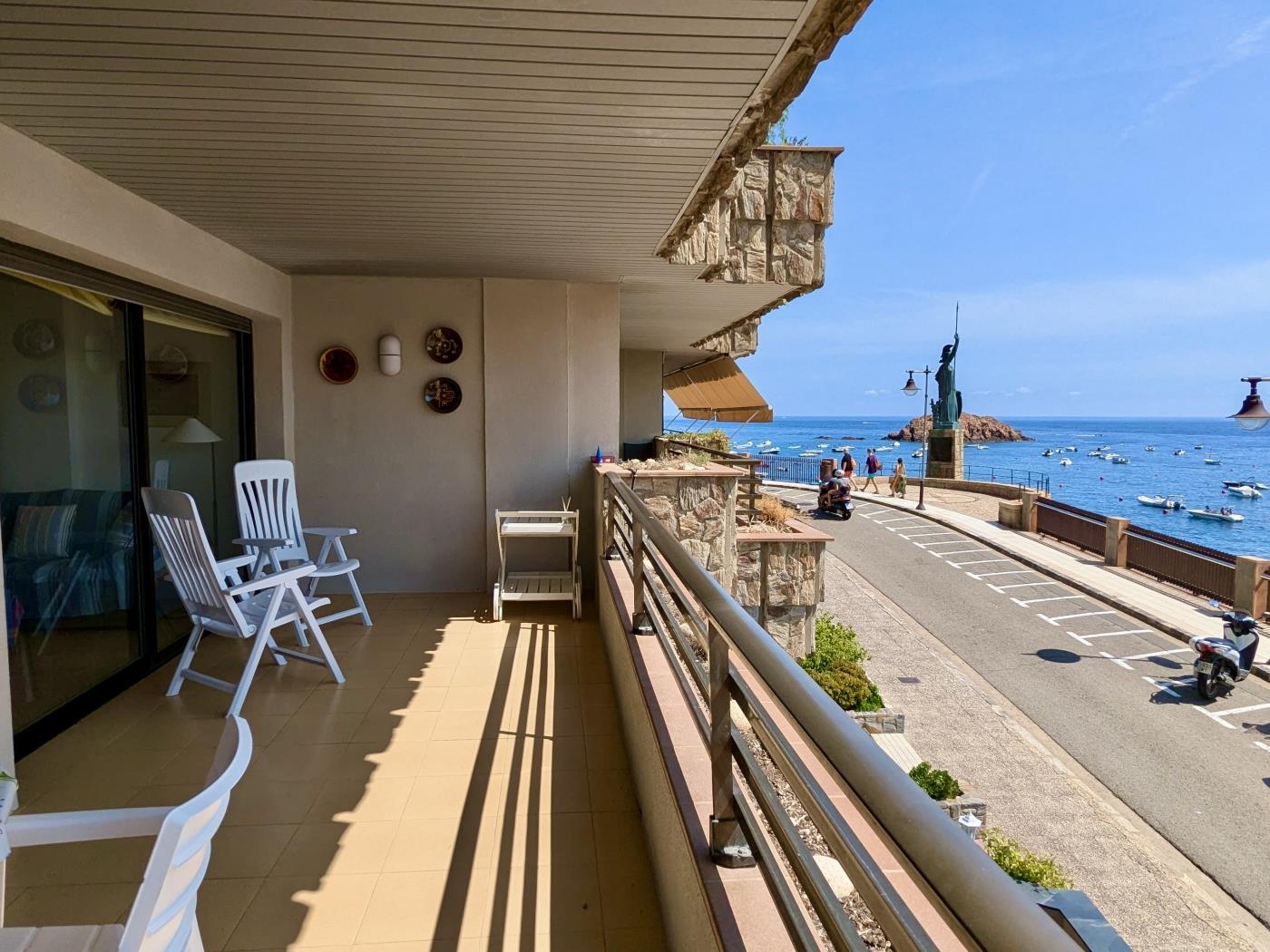 Apartment with Sea Views on the Beachfront in Tossa de Mar. in Tossa de Mar