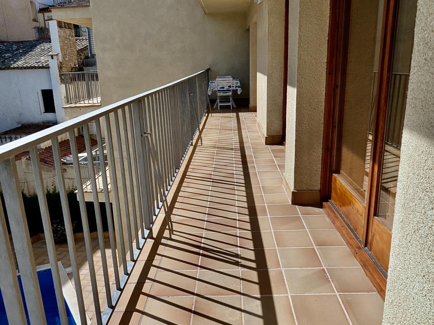 Ampli pis amb piscina comunitària al centre a Tossa de Mar