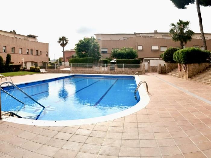 EVH114 - Maison Mitoyenne avec Espaces Communautaires à Tarragona