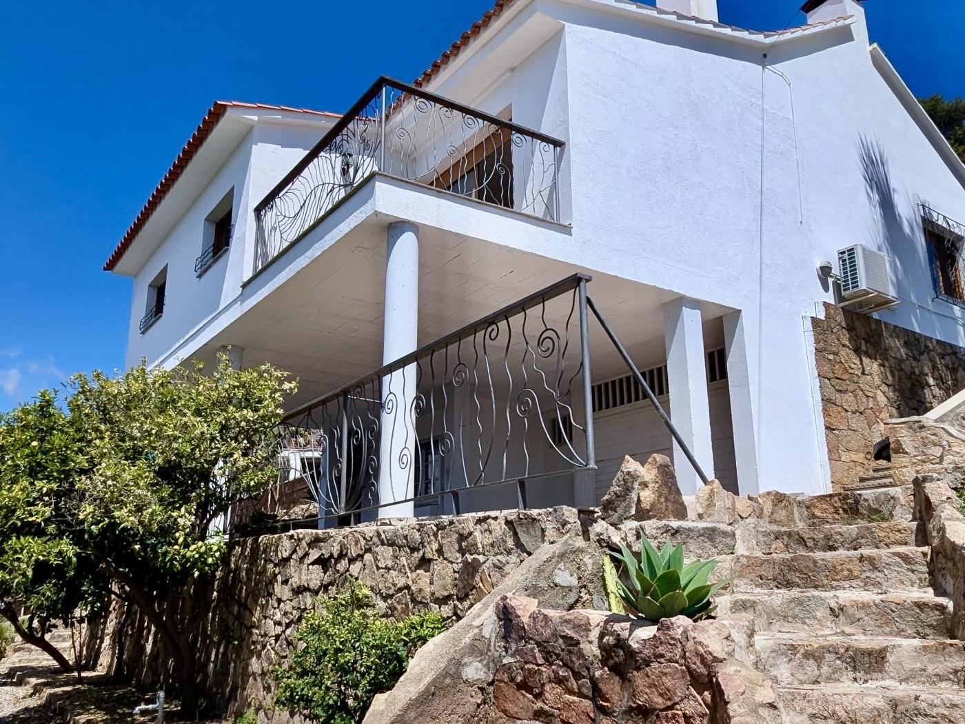Fabulous holiday home with stunning views and spacious living in Tossa de Mar
