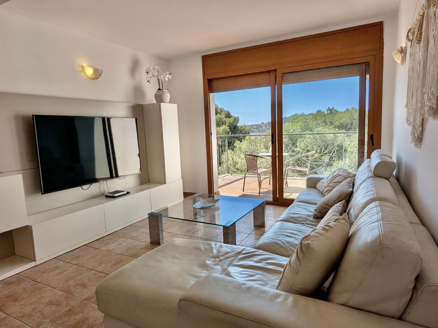 Fabulous holiday home with stunning views and spacious living in Tossa de Mar
