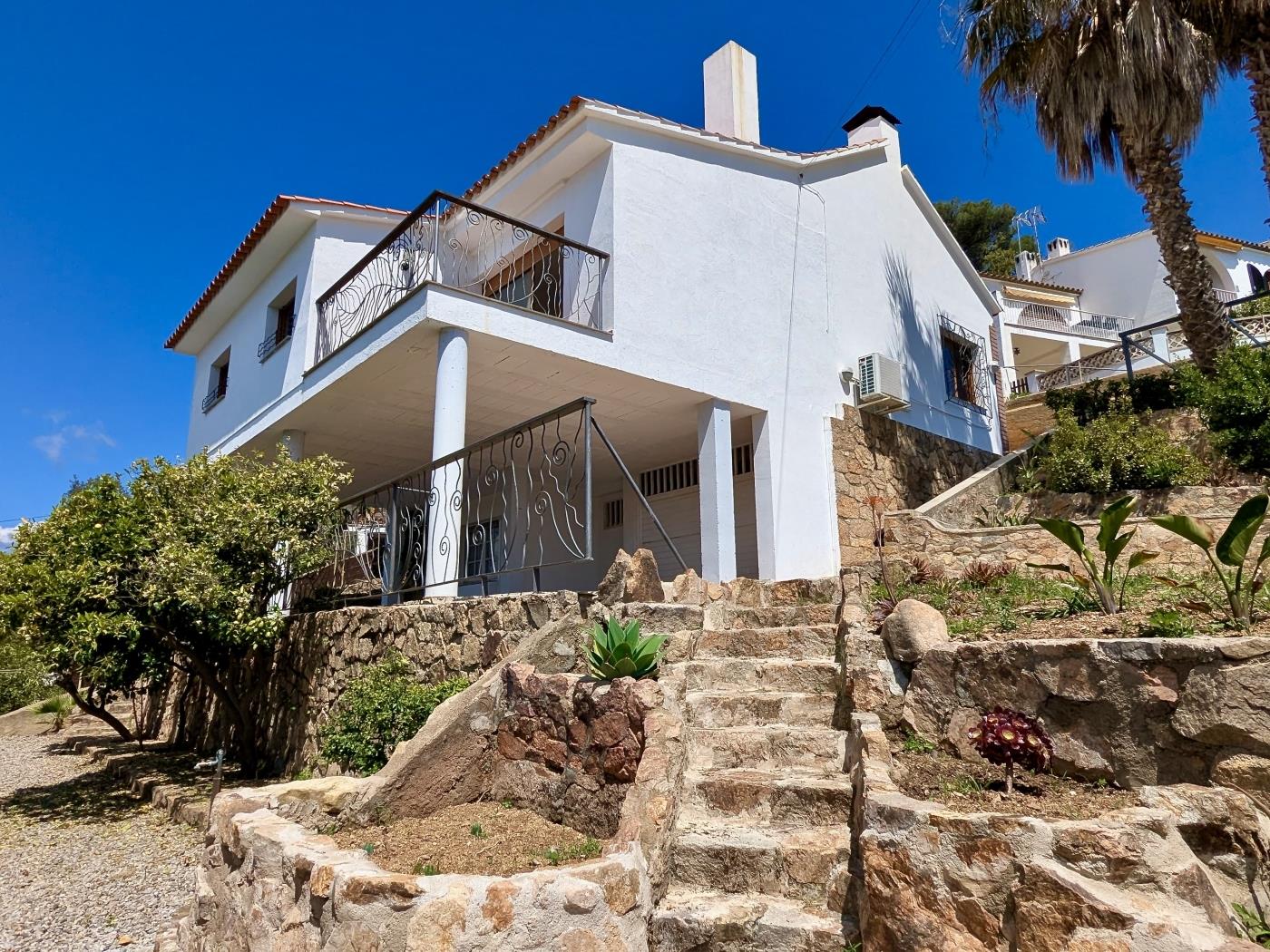 Fabulous holiday home with stunning views and spacious living in Tossa de Mar