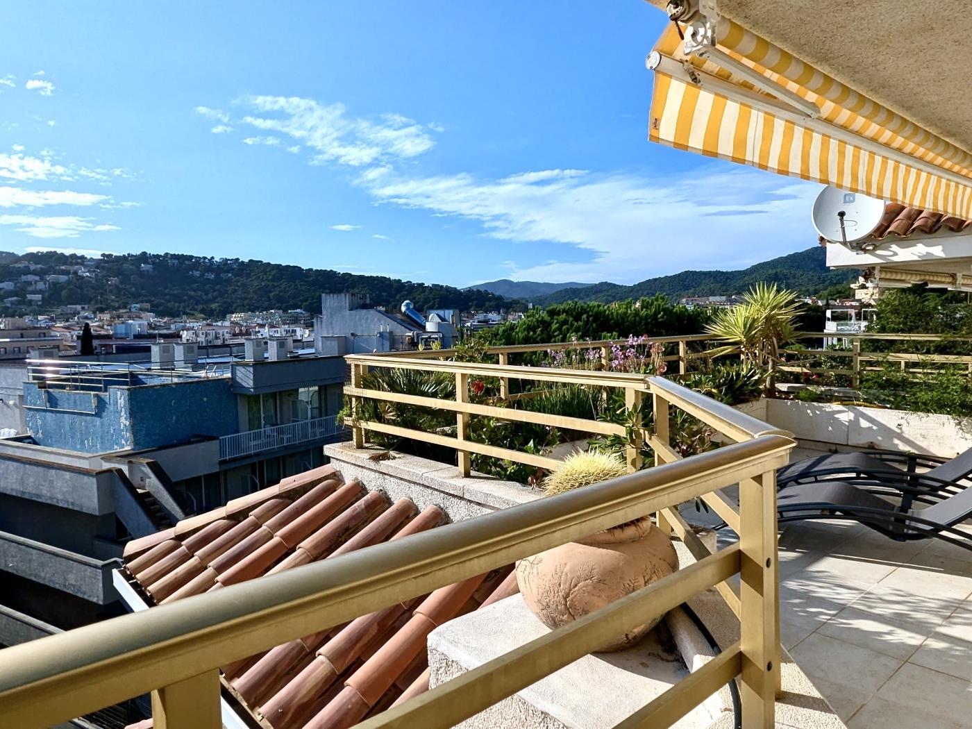 REVH106 Apartamento con terraza a Tossa de Mar