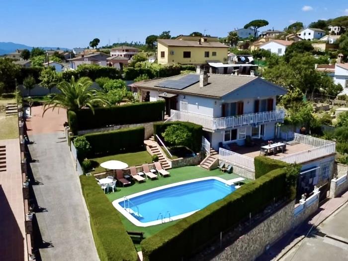 Maison avec piscine, jardin et appartement séparé à Maçanet de la à Maçanet de la Selva