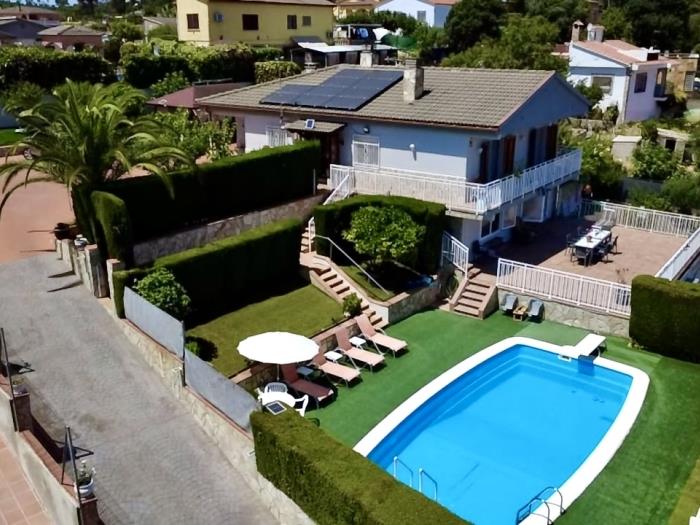 Maison avec piscine, jardin et appartement séparé à Maçanet de la à Maçanet de la Selva