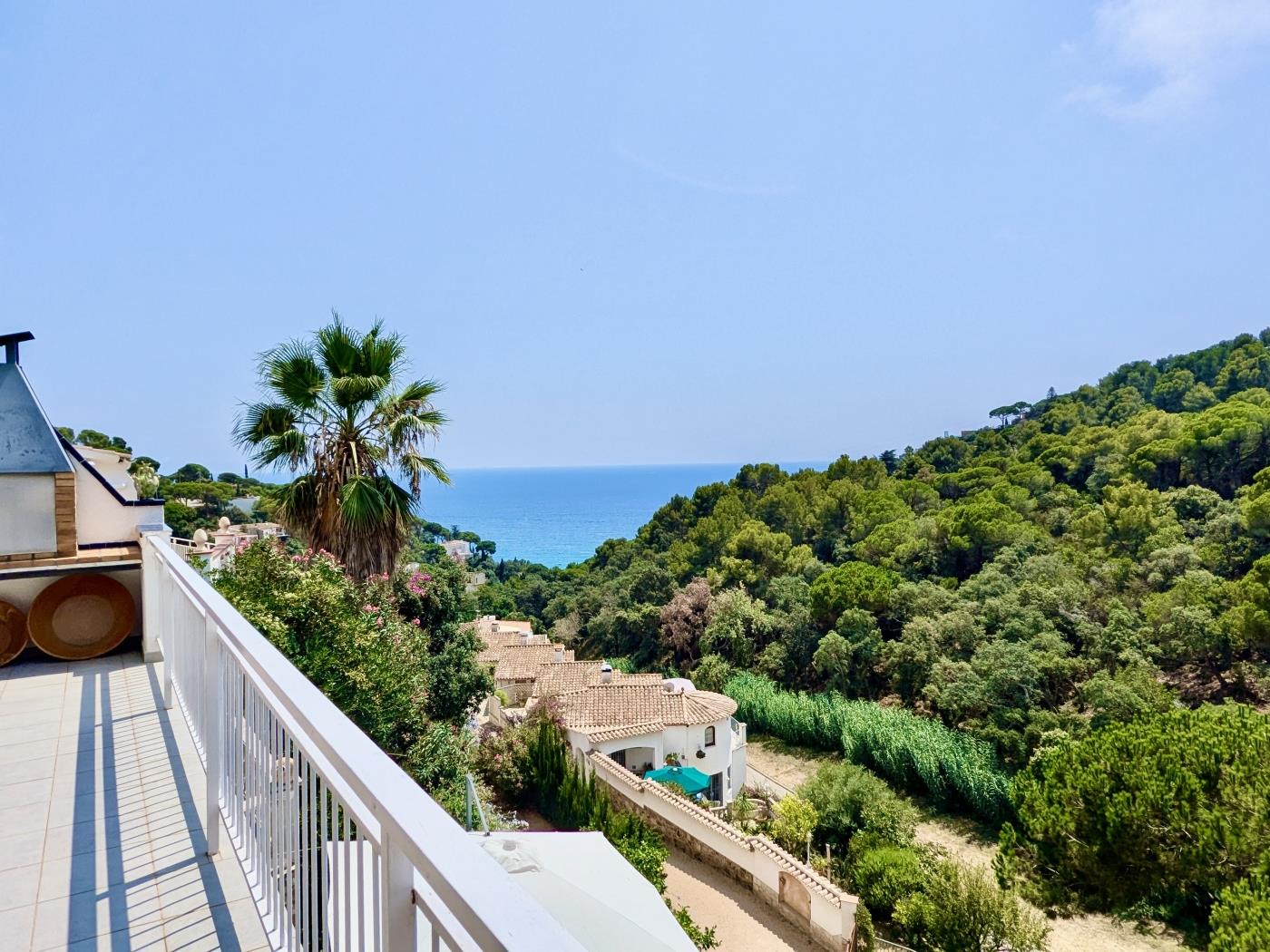 Mediterranean Home in Santa Maria de Llorel – Privacy and Views in Tossa de Mar