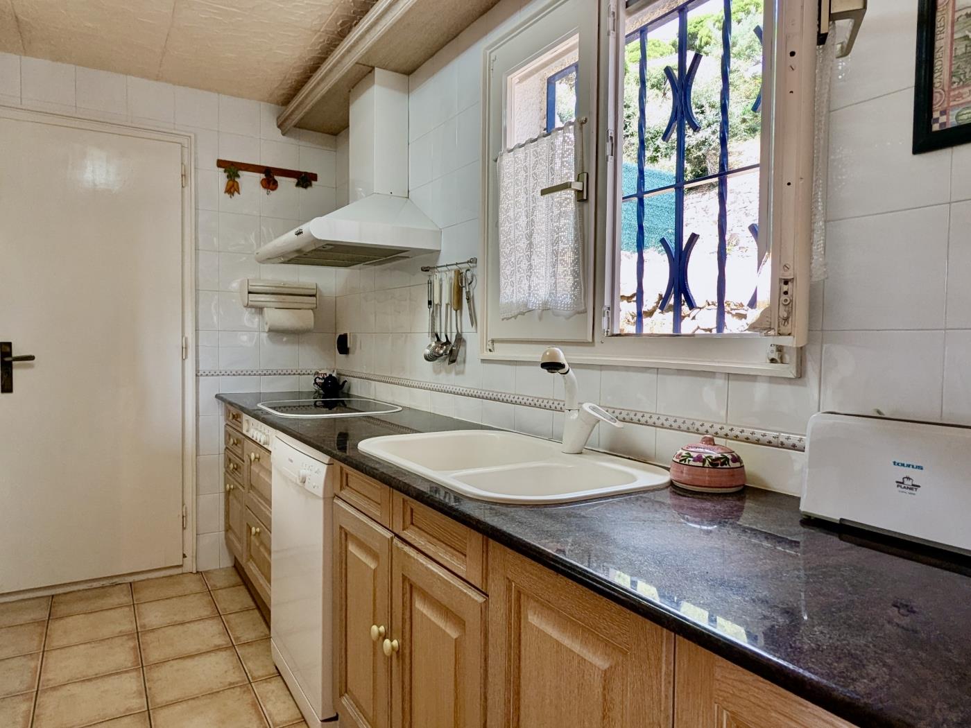 Mediterranean Home in Santa Maria de Llorel – Privacy and Views in Tossa de Mar