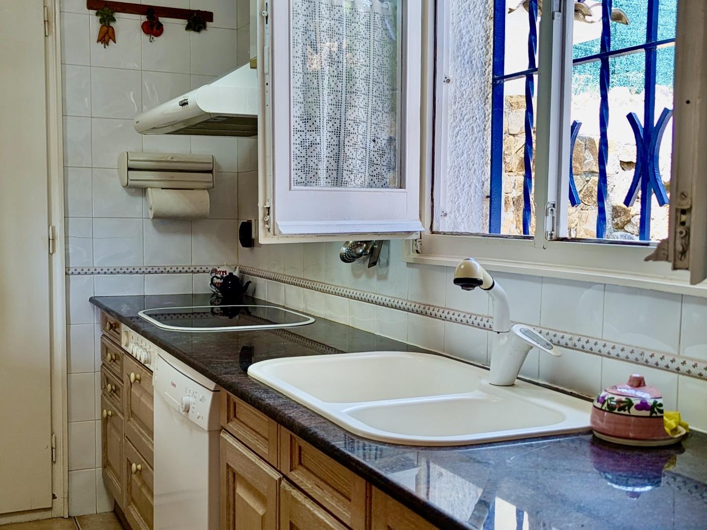Mediterranean Home in Santa Maria de Llorel – Privacy and Views in Tossa de Mar