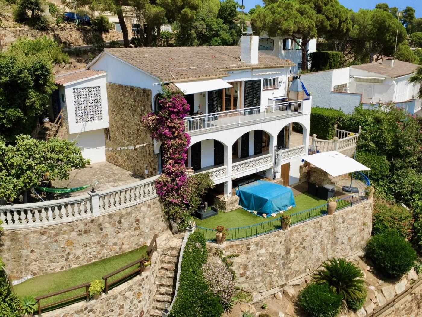 Mediterranean Home in Santa Maria de Llorel – Privacy and Views in Tossa de Mar