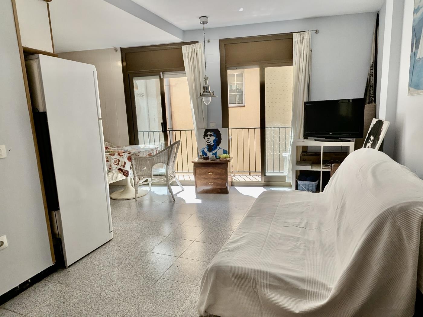 Appartement cosy 1 chambre avec balcon en plein centre-ville à Tossa de Mar