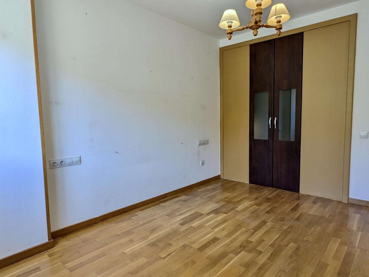 Apartament Lluminós de 3 Habitacions amb Piscina i Aparcament a Tossa de Mar