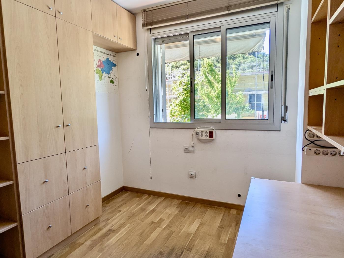 Apartament Lluminós de 3 Habitacions amb Piscina i Aparcament a Tossa de Mar