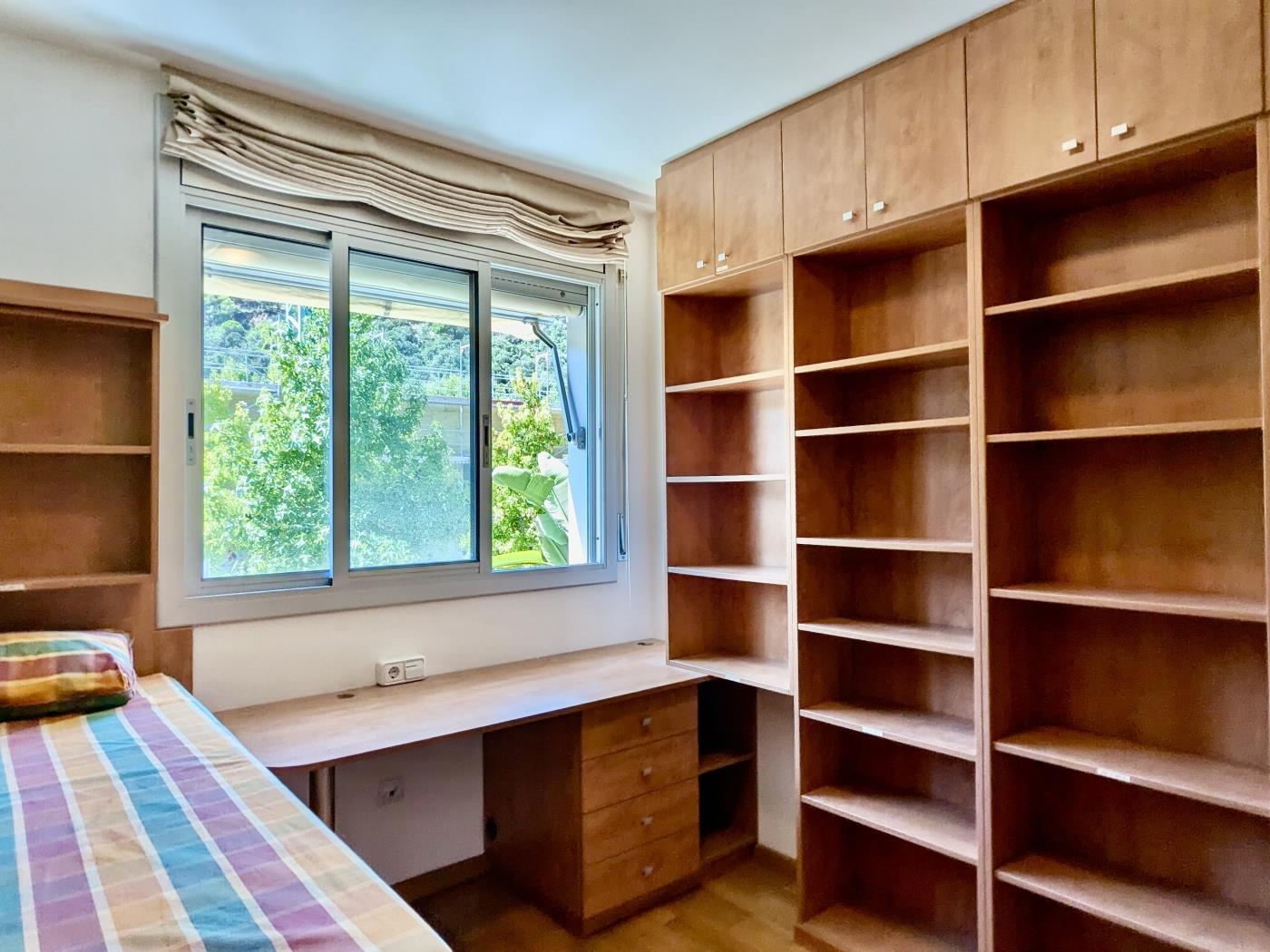 Apartament Lluminós de 3 Habitacions amb Piscina i Aparcament a Tossa de Mar