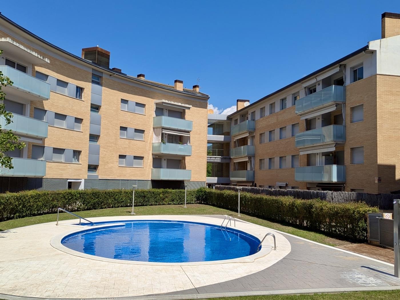 Apartament Lluminós de 3 Habitacions amb Piscina i Aparcament a Tossa de Mar