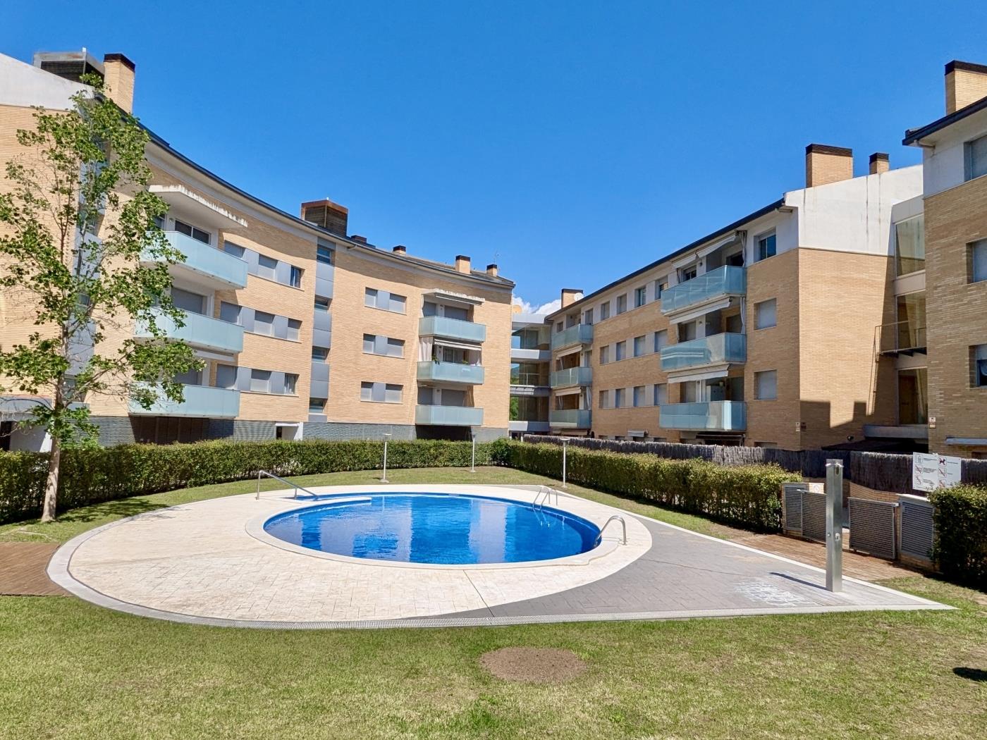 Apartament Lluminós de 3 Habitacions amb Piscina i Aparcament a Tossa de Mar