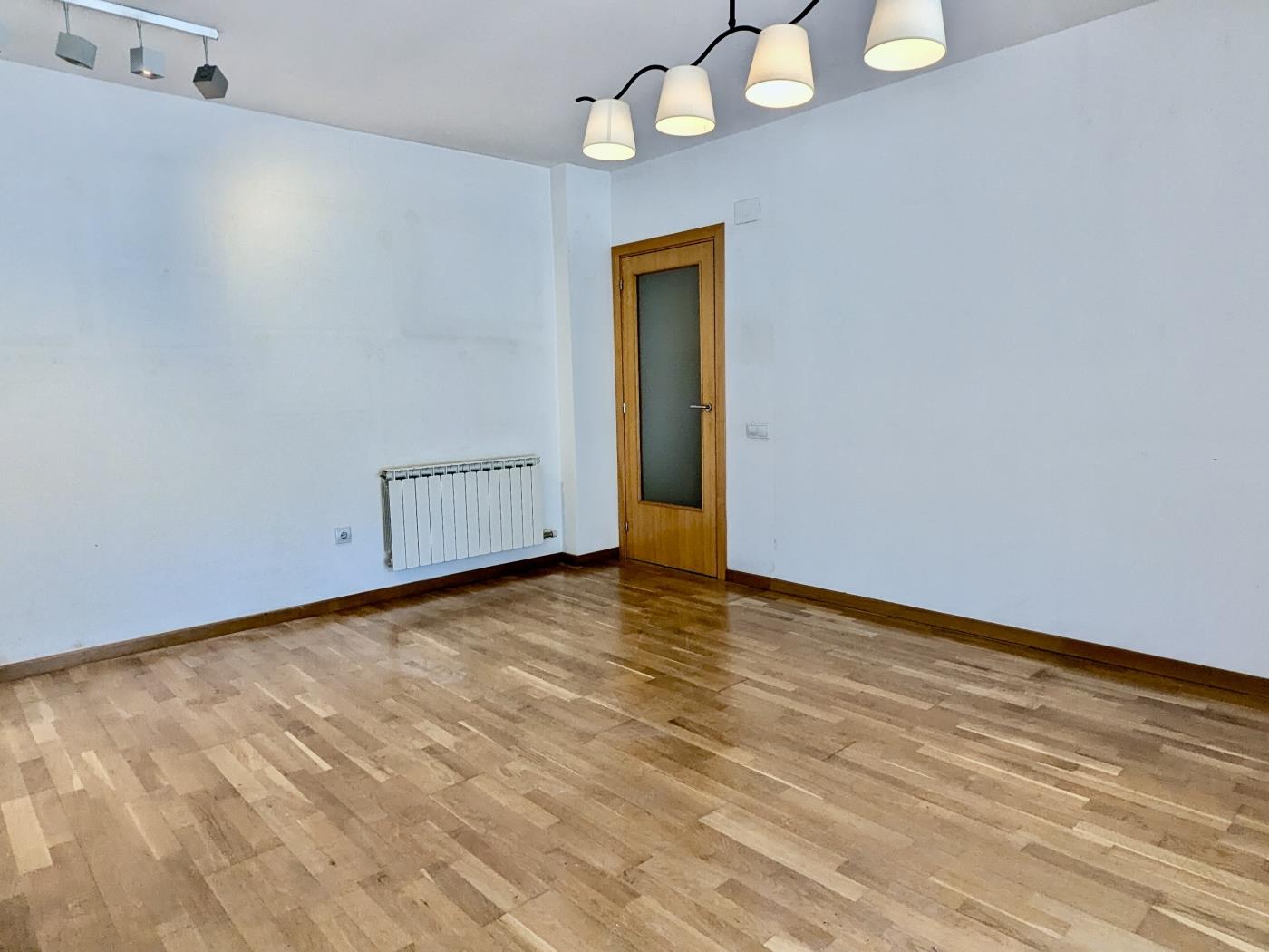 Apartament Lluminós de 3 Habitacions amb Piscina i Aparcament a Tossa de Mar