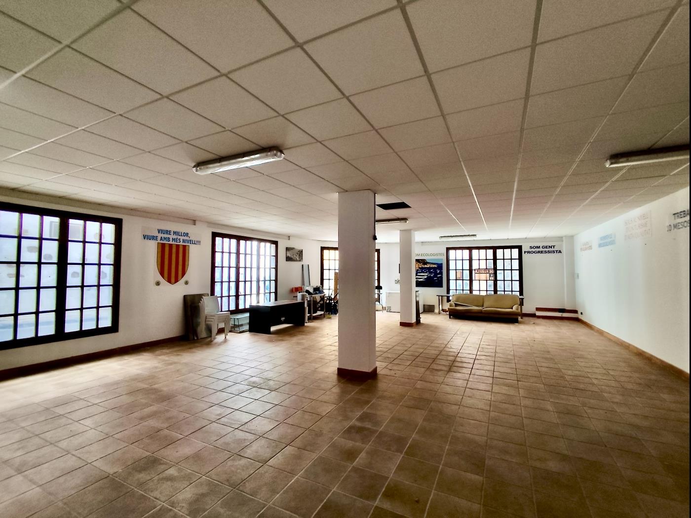 Spacious Commercial Premises for Sale in the Heart of Tossa de Mar's Old Town in Tossa de Mar
