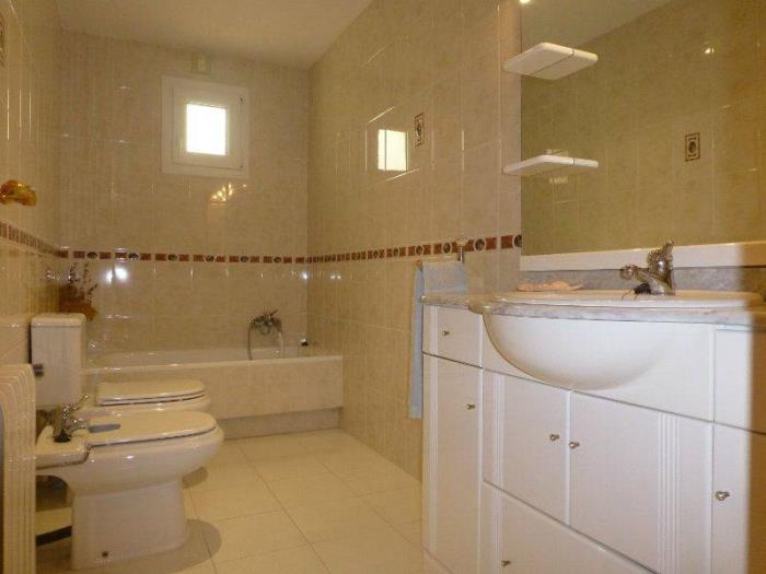 Casa Espaciosa con Zona Exterior Privada en Tossa de Mar