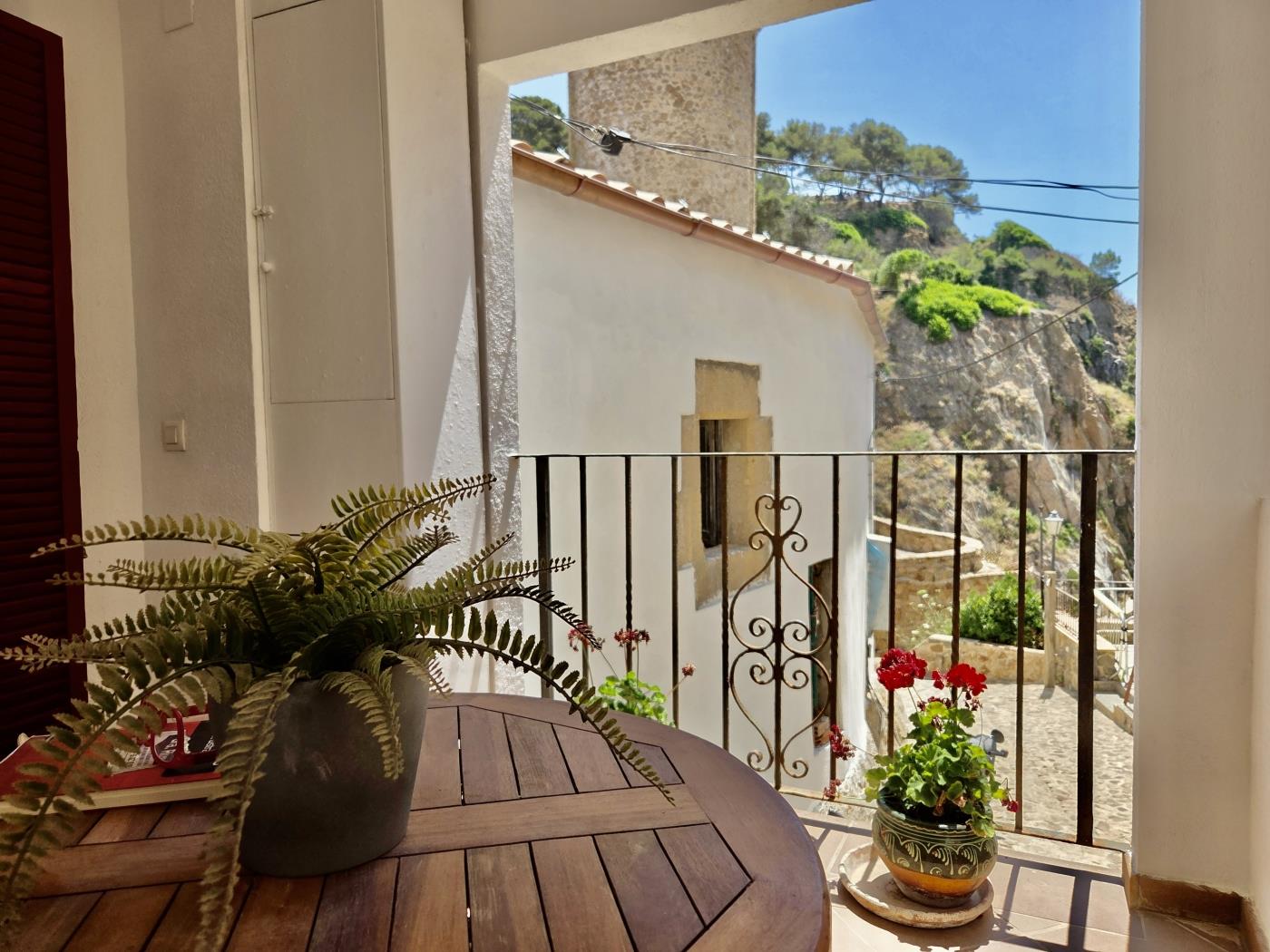 EVH137 - Casa amb encant davant la platja de Codolar a Tossa de Mar